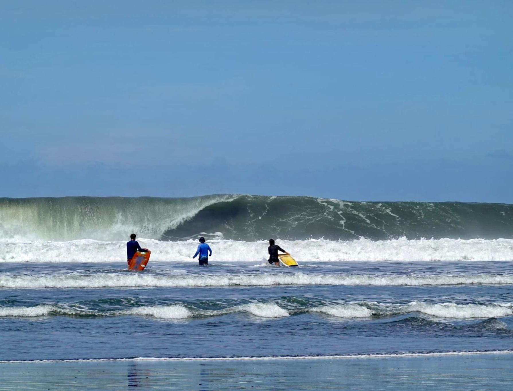 Готель Miguel Surf Camp Кепос Екстер'єр фото